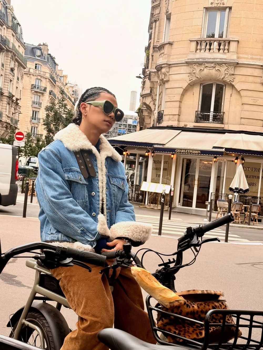 想魂穿現場！17位巴黎時裝週男神回顧特輯！TXT秀彬、然竣生圖帥到當桌布、V泰亨電眼太致命！-6