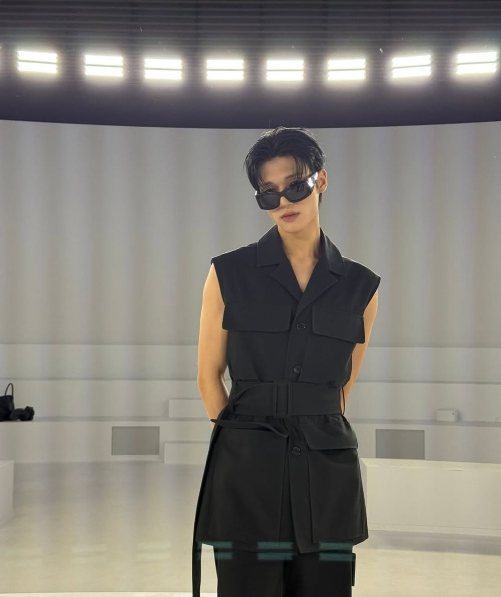 想魂穿現場！17位巴黎時裝週男神回顧特輯！TXT秀彬、然竣生圖帥到當桌布、V泰亨電眼太致命！-23