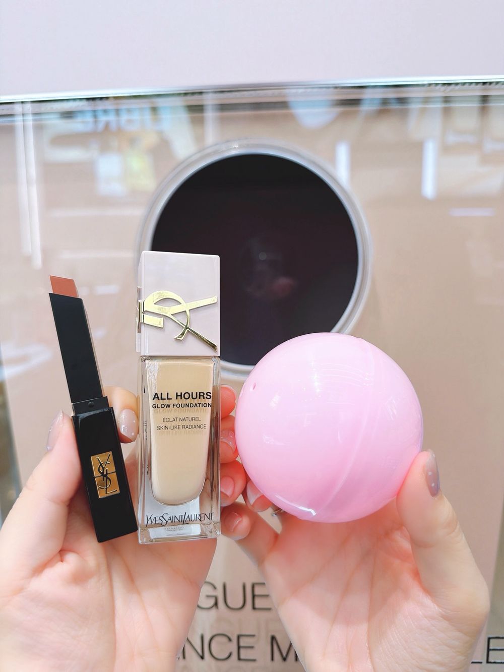 2026春夏時裝週ROSÉ同款妝容！溫柔減齡「CU修容＋鼻頭打亮」全解析，畫上一秒縮短臉型、長臉女生必收藏！-12