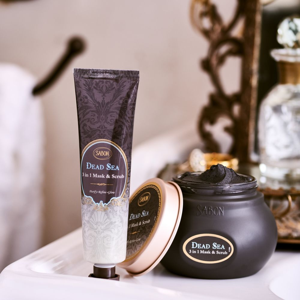 SABON尊榮黑金一週年了！死海黑礦泥系列新成員「臉部磨砂膏」登場，屢獲日本@cosme最佳潔顏賞、拋光＋淨化一抹搞定！-8