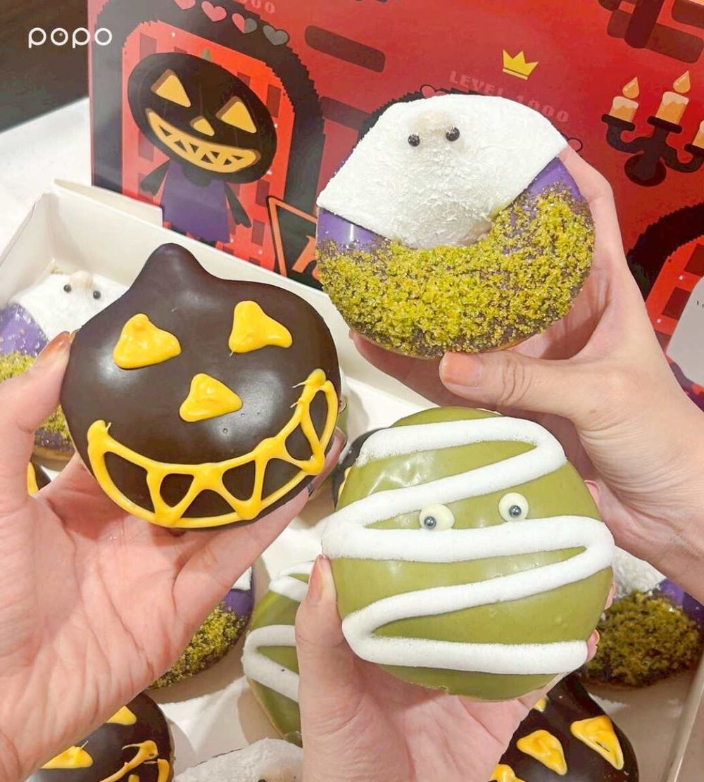 2025萬聖節限定美食推薦！「Krispy Kreme木乃伊甜甜圈、星巴克夜幕狂想曲星冰樂」全都太誘人！-9