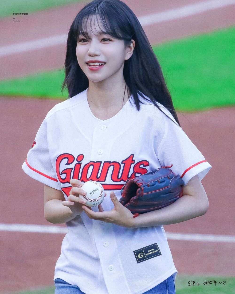 棒球迷認證6位最強「勝利妖精」KPOP偶像！泰亨「勝利V」名副其實，禮志＆薇娟獲「開球女神」稱號！-13