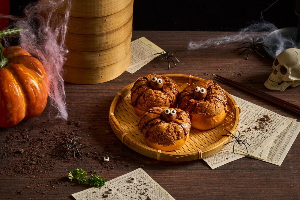 點點心2025萬聖節限定太欠吃！「黑俠豬仔包」可愛到捨不得吃、忠青商行也推「黑皮鮮蝦水餃」！-10