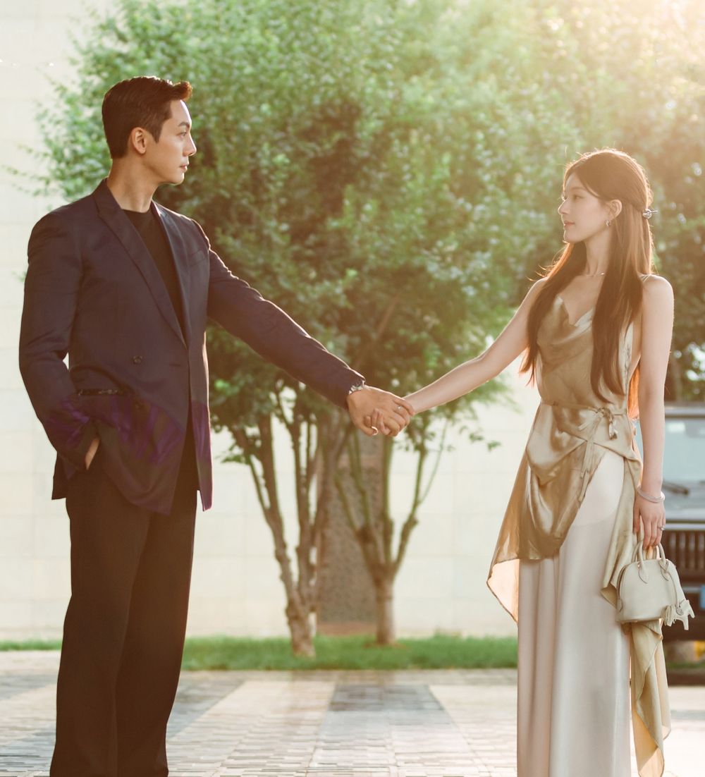 陸劇《許我耀眼》5大逆襲爆紅關鍵！趙露思＆陳偉霆化學反應太帶感，劇情又顛又爽掀全網熱議！-14