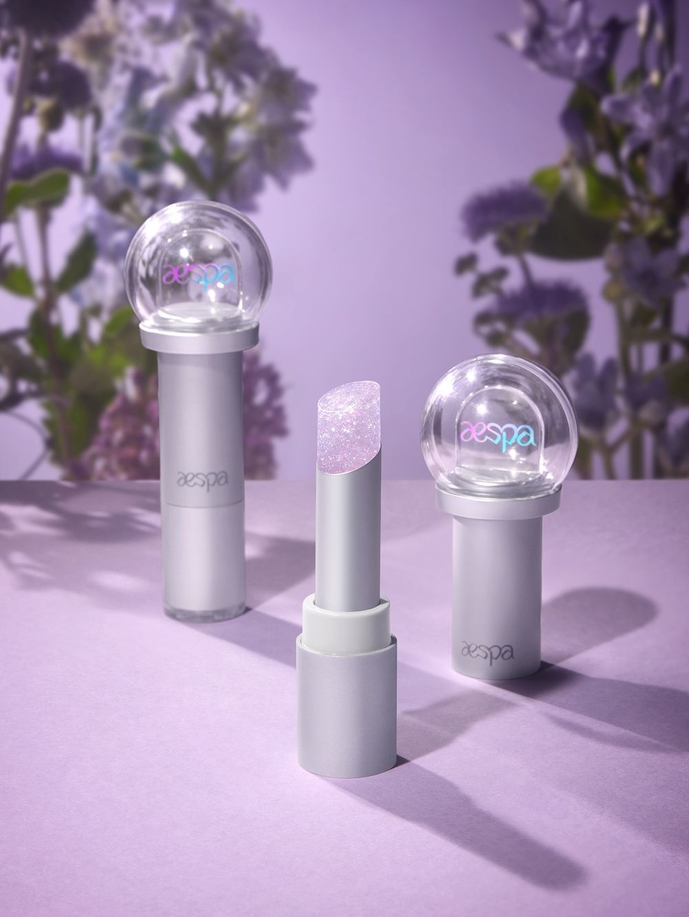 SM美妝週邊再升級！愛茉莉聯名「應援棒護唇膏」，少女時代、SJ、RIIZE、aespa粉絲必須收！-2