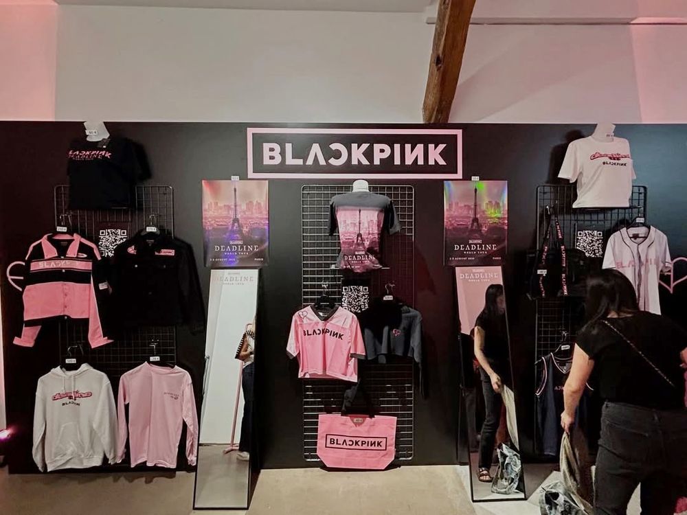 BLACKPINK快閃店來了！「這天起」限時五天降臨大巨蛋、「粉黑滾邊球衣T恤」必買周邊搶先看！-8