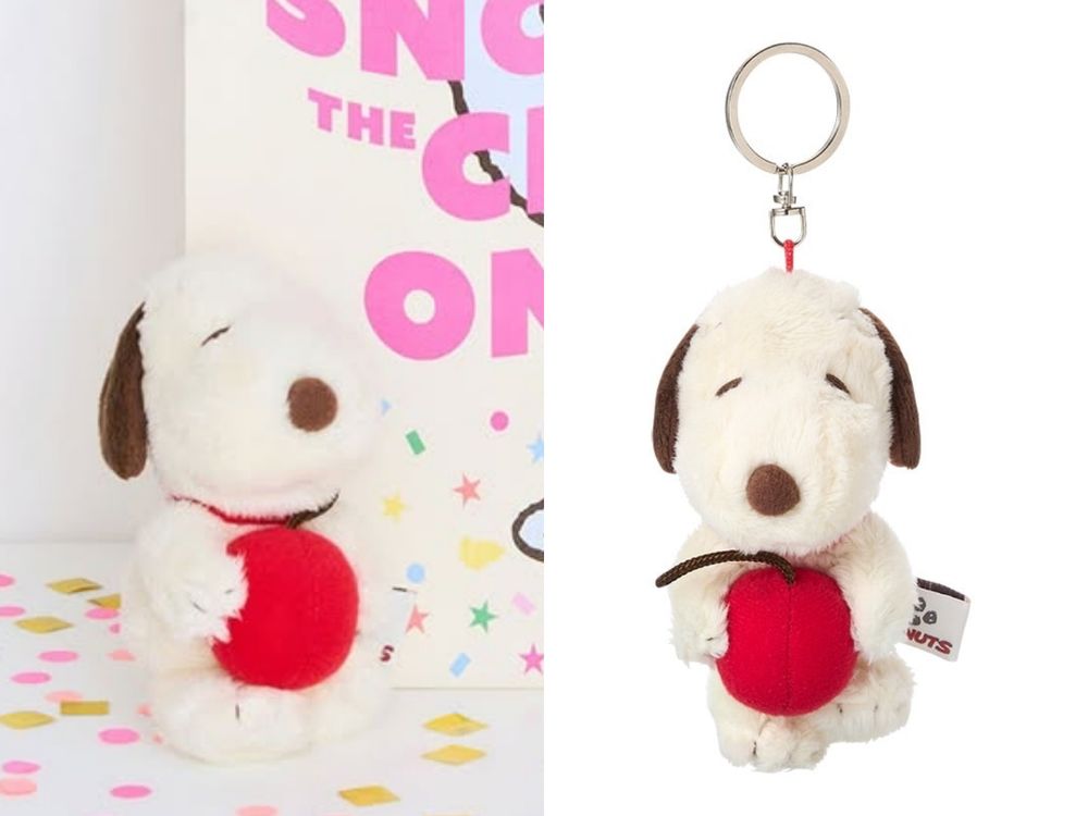 2025日本最新必買史努比周邊！PLAZA聯名超可愛「抱櫻桃史努比鑰匙圈、隔熱手套」不買會後悔！-2