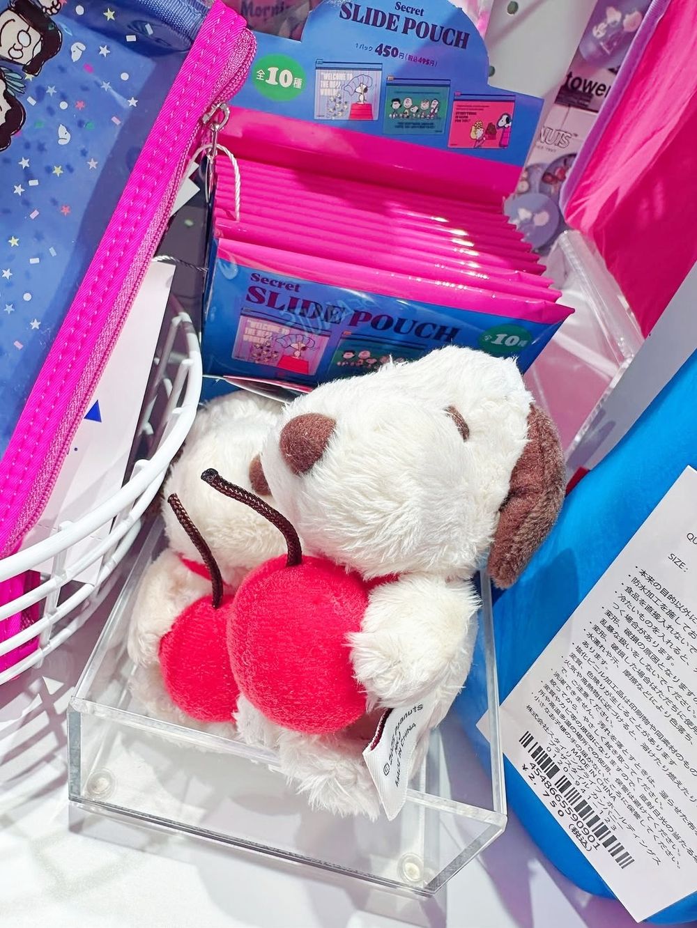 2025日本最新必買史努比周邊！PLAZA聯名超可愛「抱櫻桃史努比鑰匙圈、隔熱手套」不買會後悔！-12