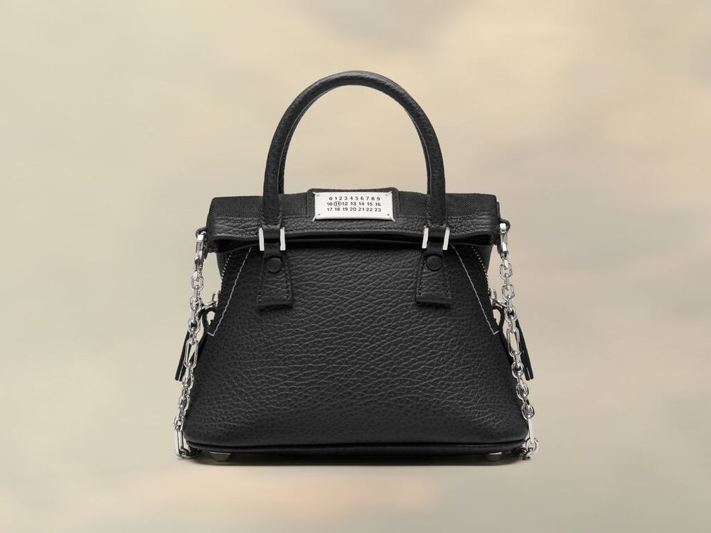 韓星愛牌Maison Margiela重返台北！Lisa狂穿分趾鞋、枕頭包明星人手一顆！-15