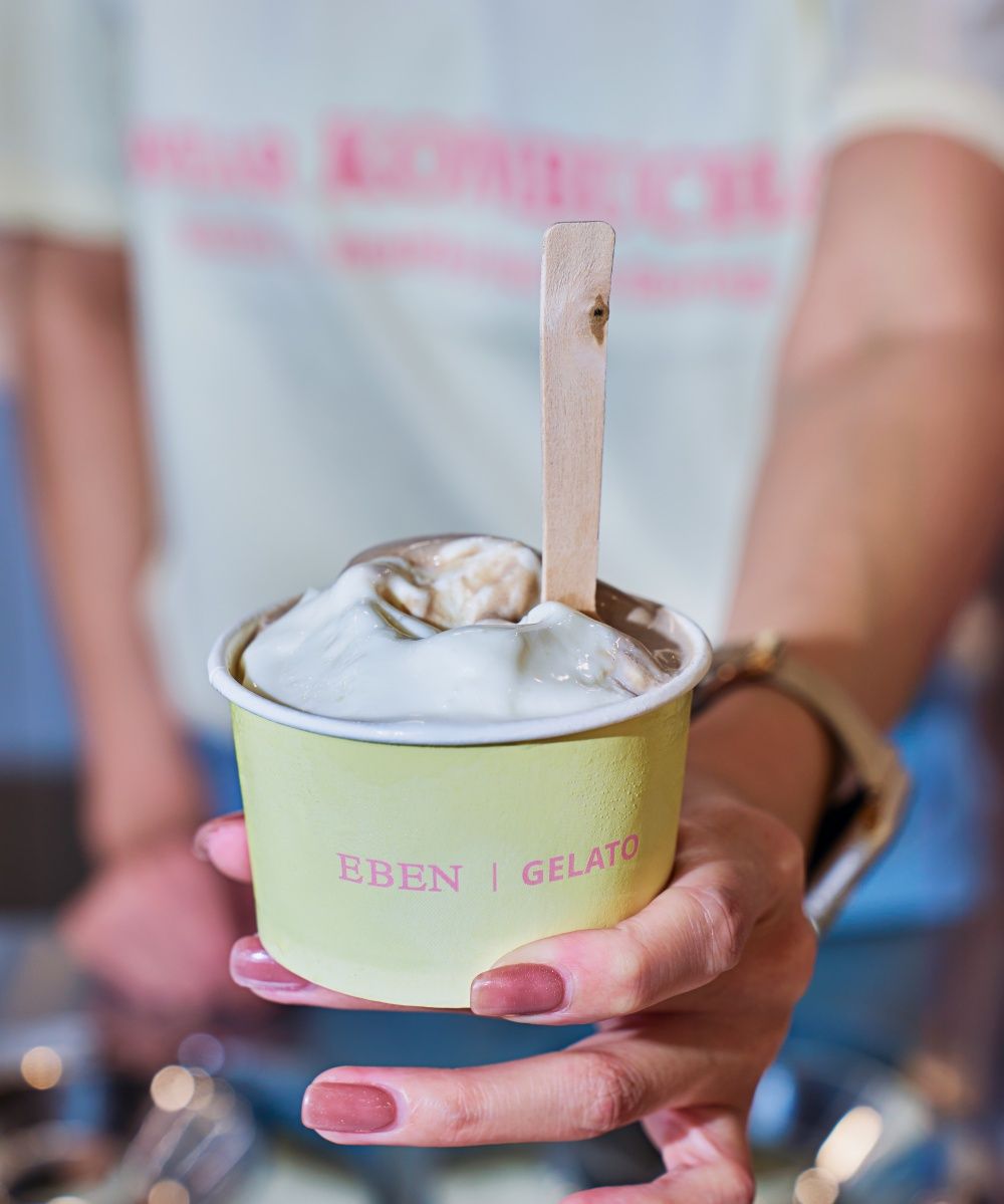 2025秋季冰品新品懶人包！哈根達斯「烤冰淇淋堡」回歸、麥當勞「布朗尼冰炫風」巧克力控愛翻！-11