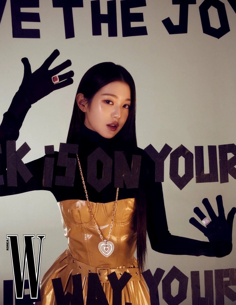 韓網公認7位「畫報感最強」女偶像！Jennie厭世高級臉有特色，Karina、張員瑛AI美貌封神！-5