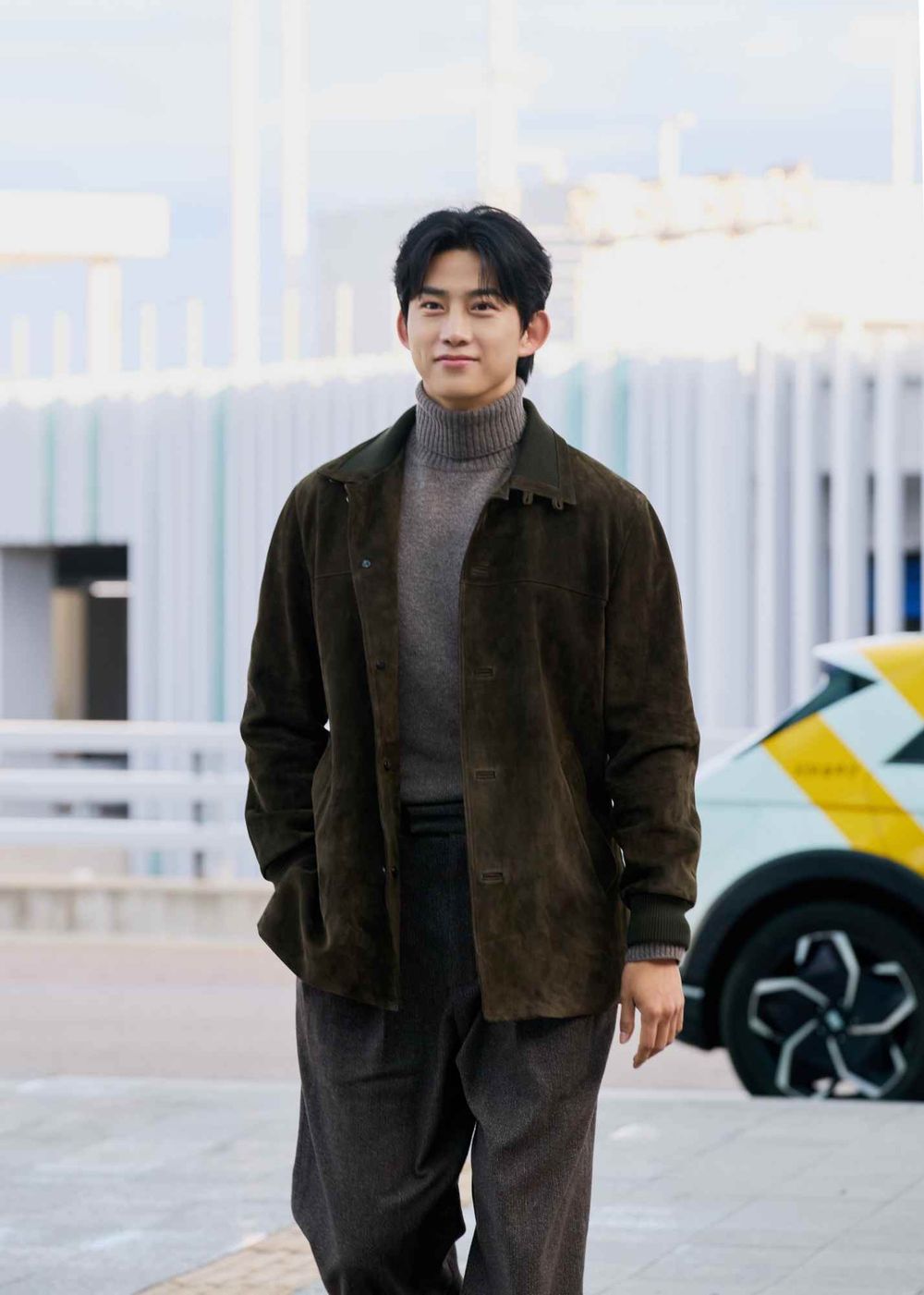 二代團粉太幸福！「元祖野獸」玉澤演出發來台參加Loro Piana活動！187公分完美比例太有型！-3