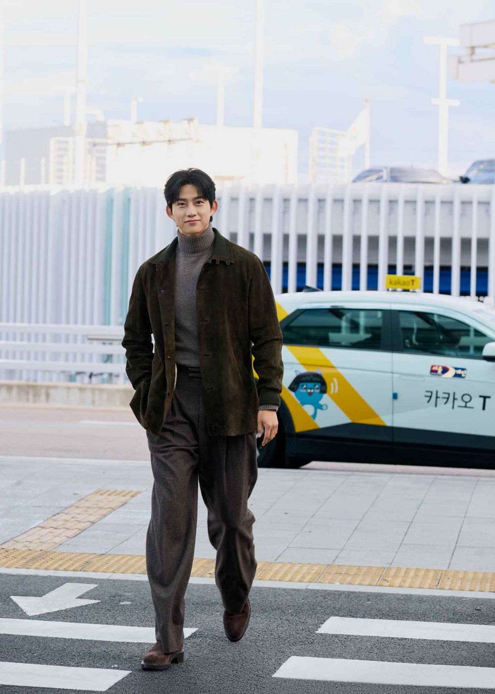 二代團粉太幸福！「元祖野獸」玉澤演出發來台參加Loro Piana活動！187公分完美比例太有型！-5