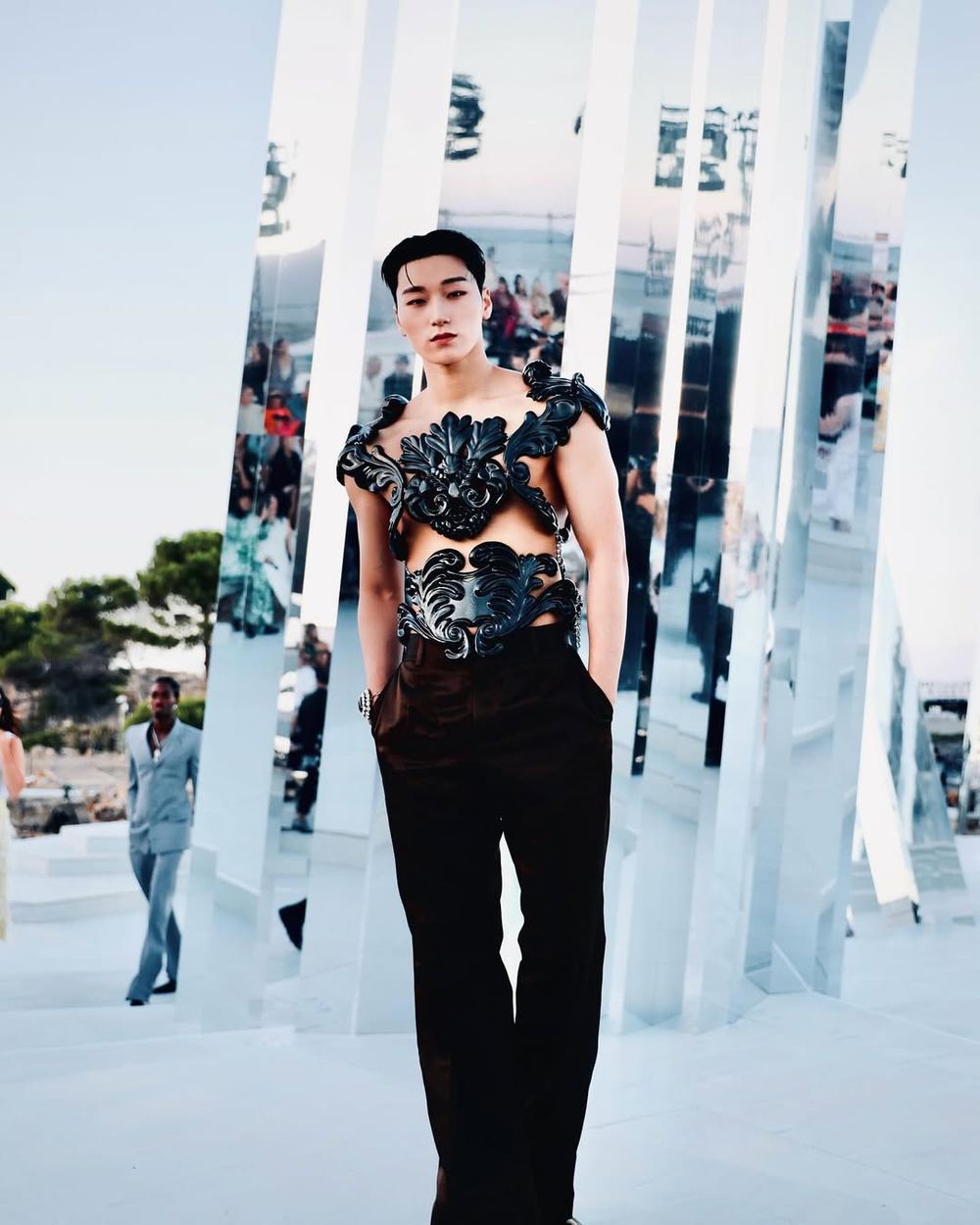 終於等到了！ATEEZ人間撒旦「崔傘」拿下Dolce & Gabbana品牌大使、簡直太般配！-2