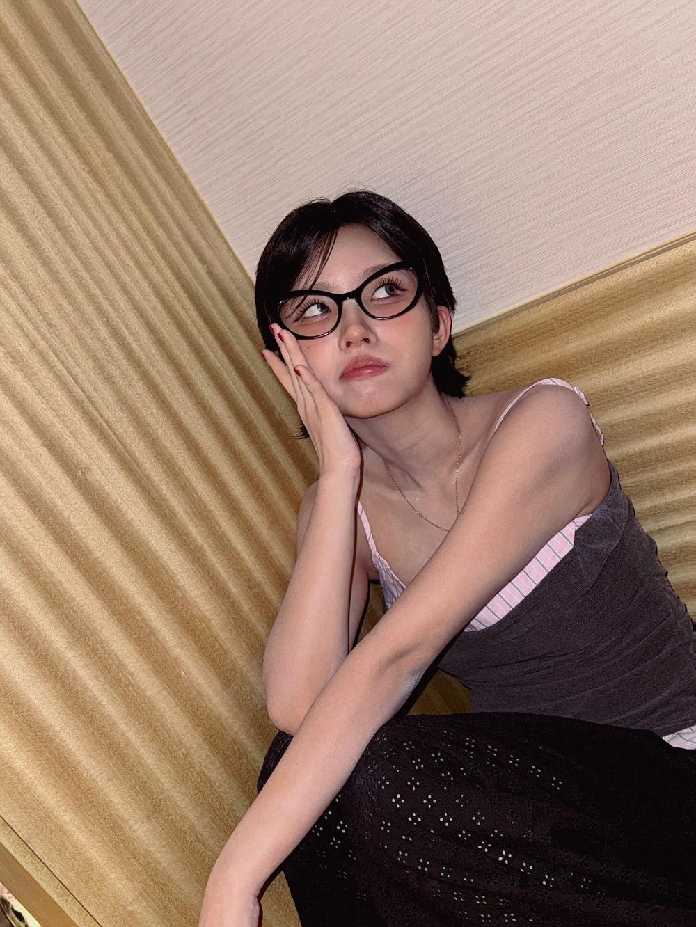 盤點6位舞台私下「反差最大」的KPOP女偶像！Jennie撒嬌太軟萌，小娟、Karina被點名上榜！-11