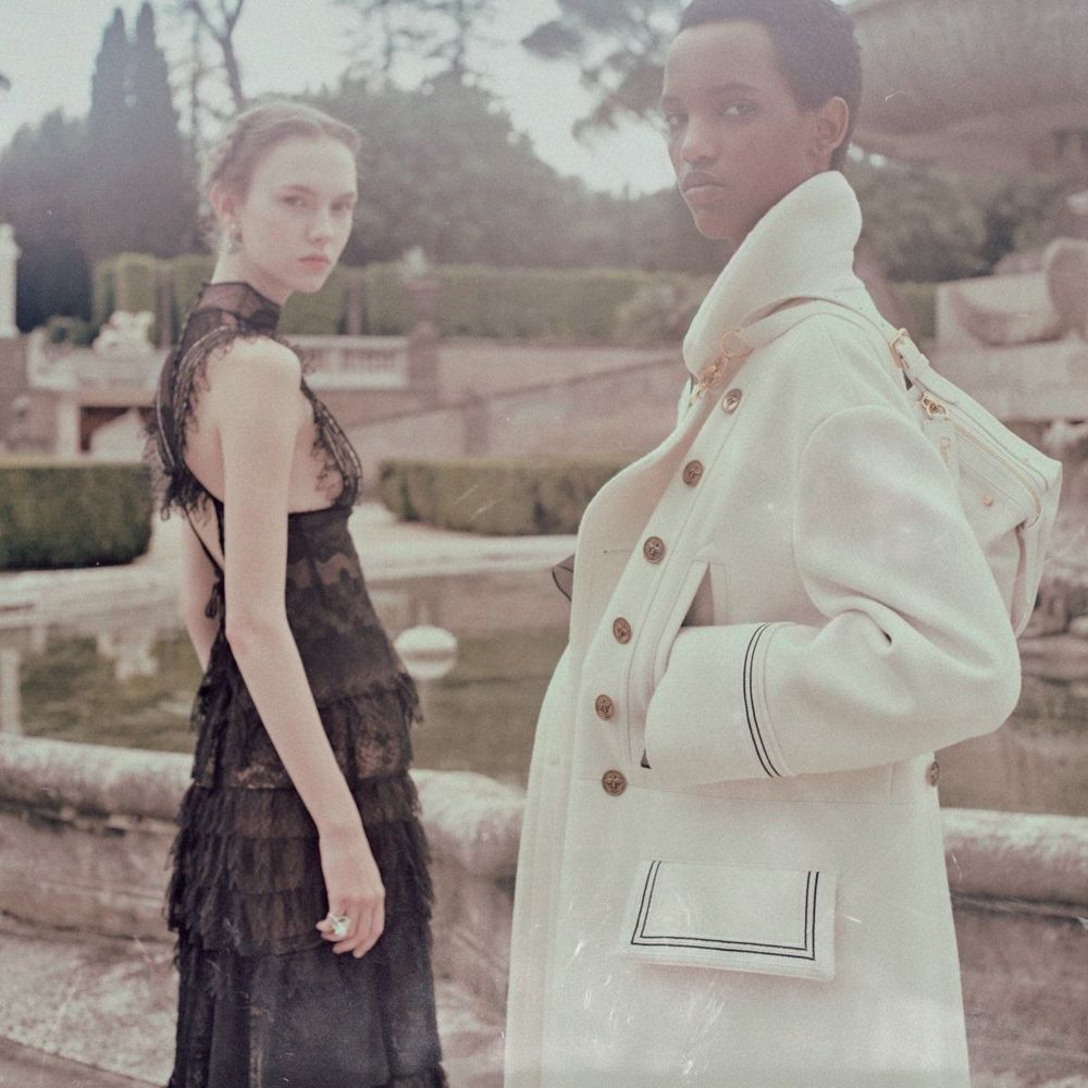  DIOR 2026早春新品是夢幻的極致！品牌大使陳庭妮、曾敬驊現身活動穿搭太好看！-9