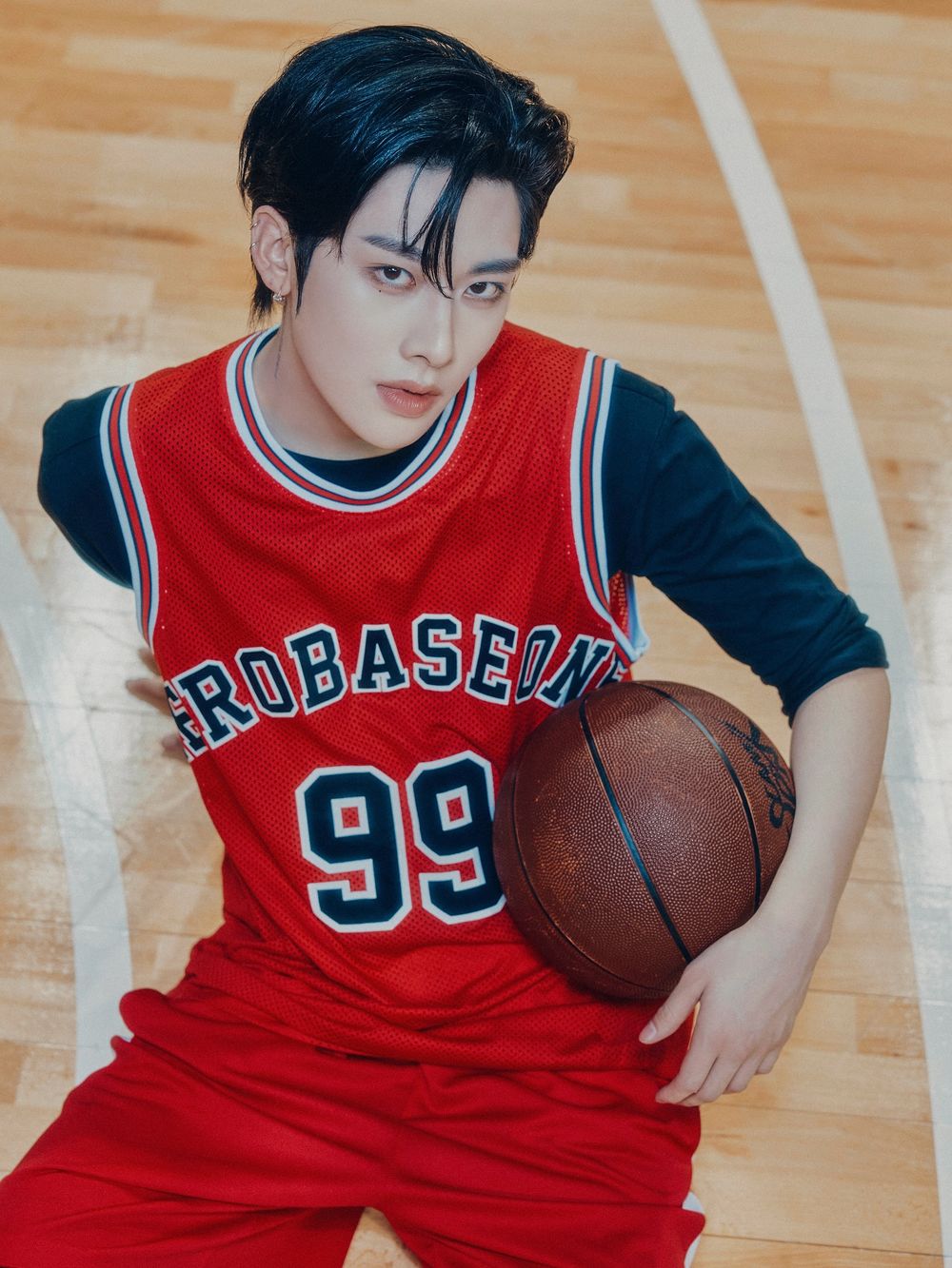 盤點6位舞台私下「反差最大」的KPOP男偶像！GD個性意外呆萌，Felix超極端反差魅力征服全網！-8