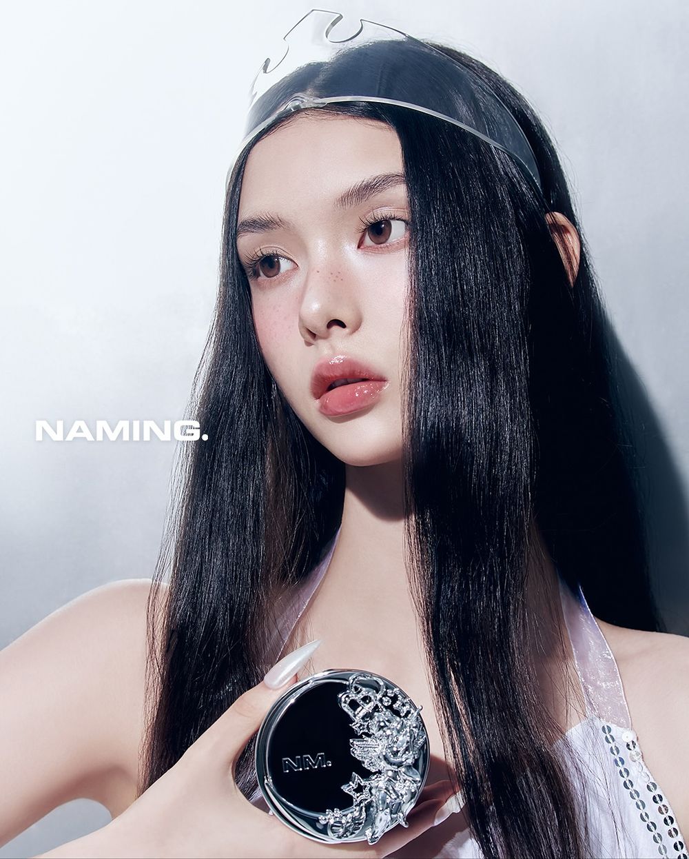 韓國美妝界最夢幻跨界聯名！NAMING.攜手潮流品牌「氣墊粉餅、Yuna同款腮紅」換上限量天使包裝，根本是藝術收藏品！-3