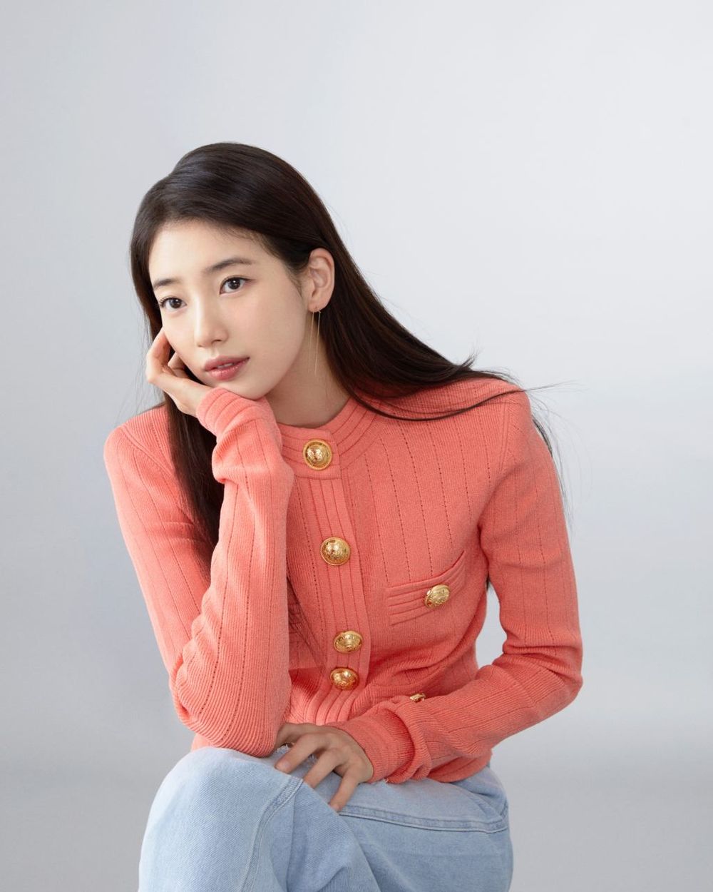 2025網評7位KPOP女偶像最佳整型範本！Jennie高級貓系臉氣場滿分，Karina、張員瑛完美小臉封最強模板！-4