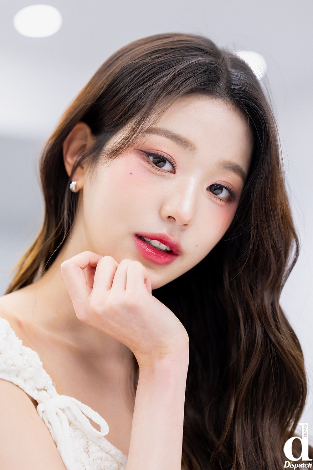 2025網評7位KPOP女偶像最佳整型範本！Jennie高級貓系臉氣場滿分，Karina、張員瑛完美小臉封最強模板！-15