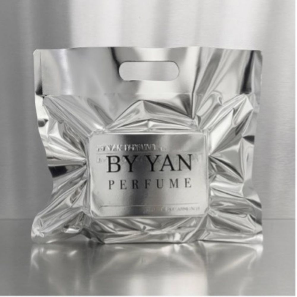 精品香水BY YAN PERFUME首創「AI客製香氛體驗」，將格拉斯傳統工藝碰撞人工智慧，開啟台灣香控新領域！-3