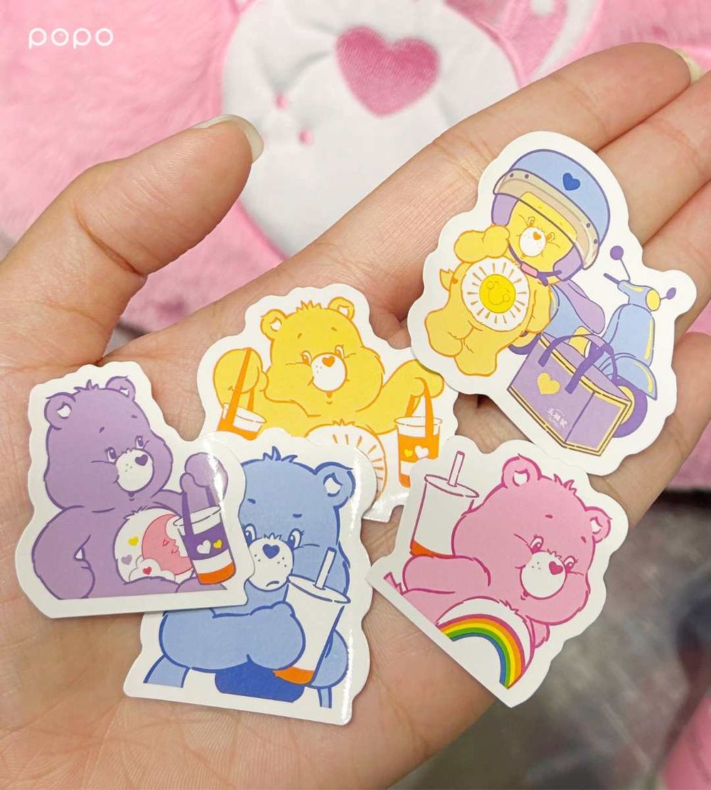 五桐號跟Care Bears聯名了！5款彩虹熊飲料杯可愛發瘋、還有「絨毛髮帶&飲料提袋」聯名周邊要買！-8