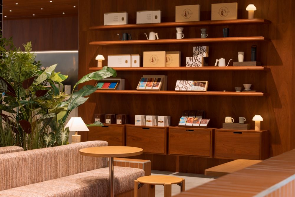 伯朗咖啡館科大概念店來了！木質調空間太好拍、「厚培根酸種麵包&威士忌香蕉法式吐司」必點菜單一次看！-9