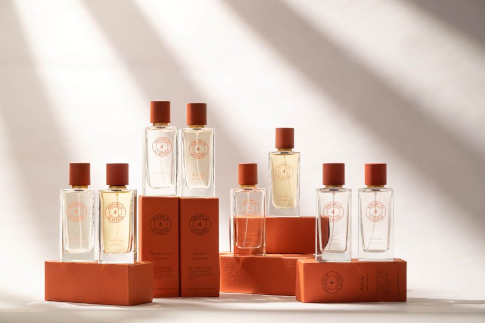 hearth香墅旅程秋冬新香「艾克斯佛手柑檀木香水」，最好聞木質茶香調登場！加碼「法式疊香術」香調＋噴法一次看懂！-9