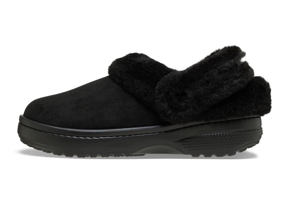 Crocs找來OZONE合作！男神一字排開穿上「洞洞鞋」陪你過聖誕！麋鹿鞋扣也太可愛了吧！-9