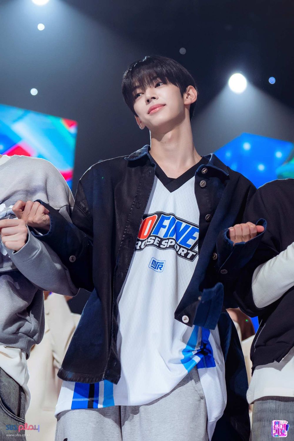 韓網公認8位實力顏值頂尖的韓團成員！Karina舞台存在感強，Sullyoon、TAESAN全能表現成焦點！-10