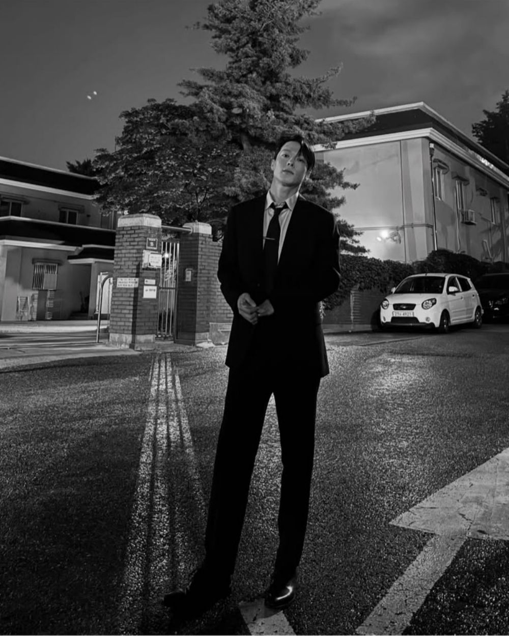 韓劇《一吻爆炸》張基龍巧克力腹肌太犯規！近距離鏡頭也撐得住，靠這套「維持型減脂」身材管理、男主狀態全程在線！-12