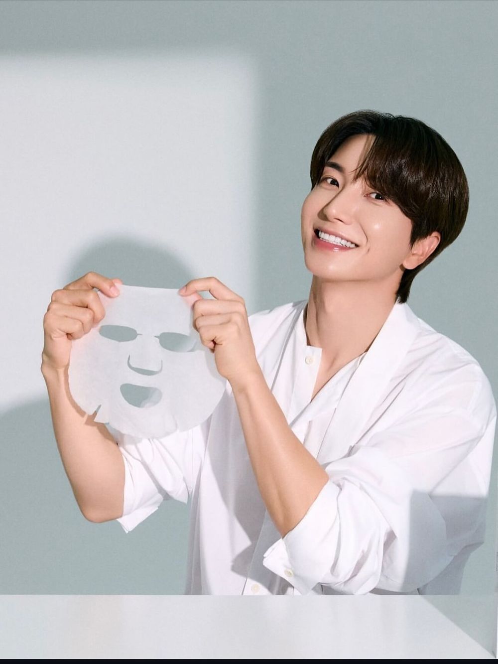 SUPER JUNIOR出道20年仍是頂流！個人美妝代言盤點，D&E、圭賢都愛MIT保養，銀赫每日一面膜變成代言人！-3