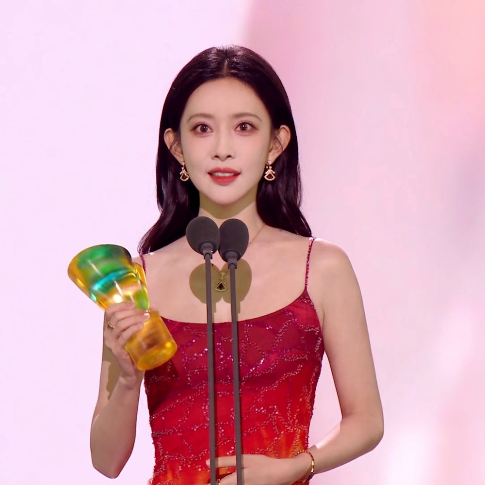 2025騰訊星光大賞得獎名單出爐！趙露思復出奪大獎感動落淚，劉宇寧、檀健次抱回VIP之星，張凌赫獲年度魅力藝人！-7