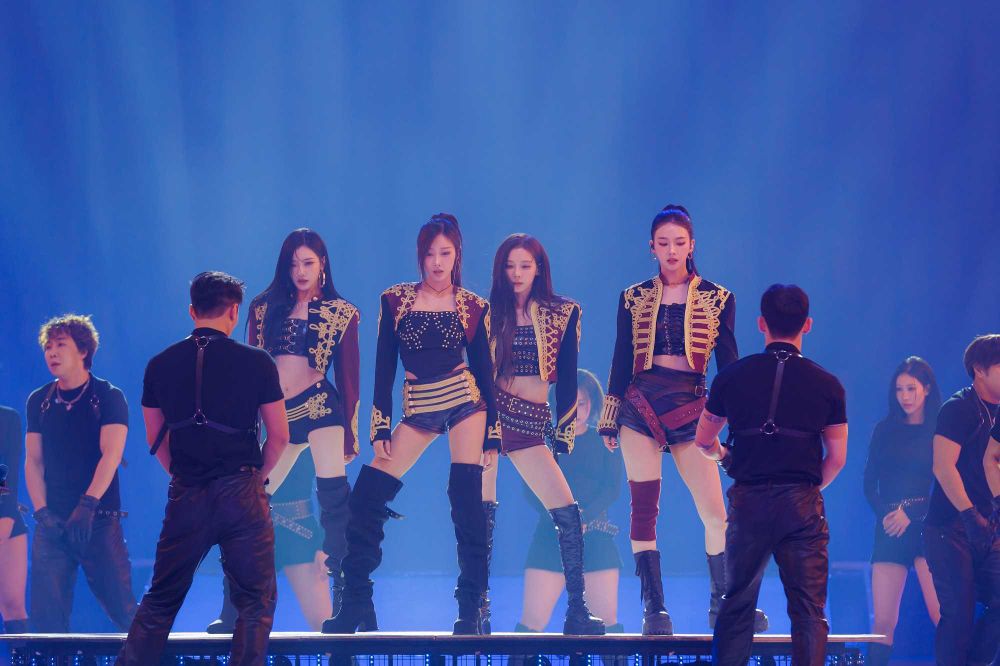 回顧最好看的2025韓國MMA舞台TOP6！「偶像的偶像」GD與後輩嗨唱，JENNIE神級表演全網狂刷！-4