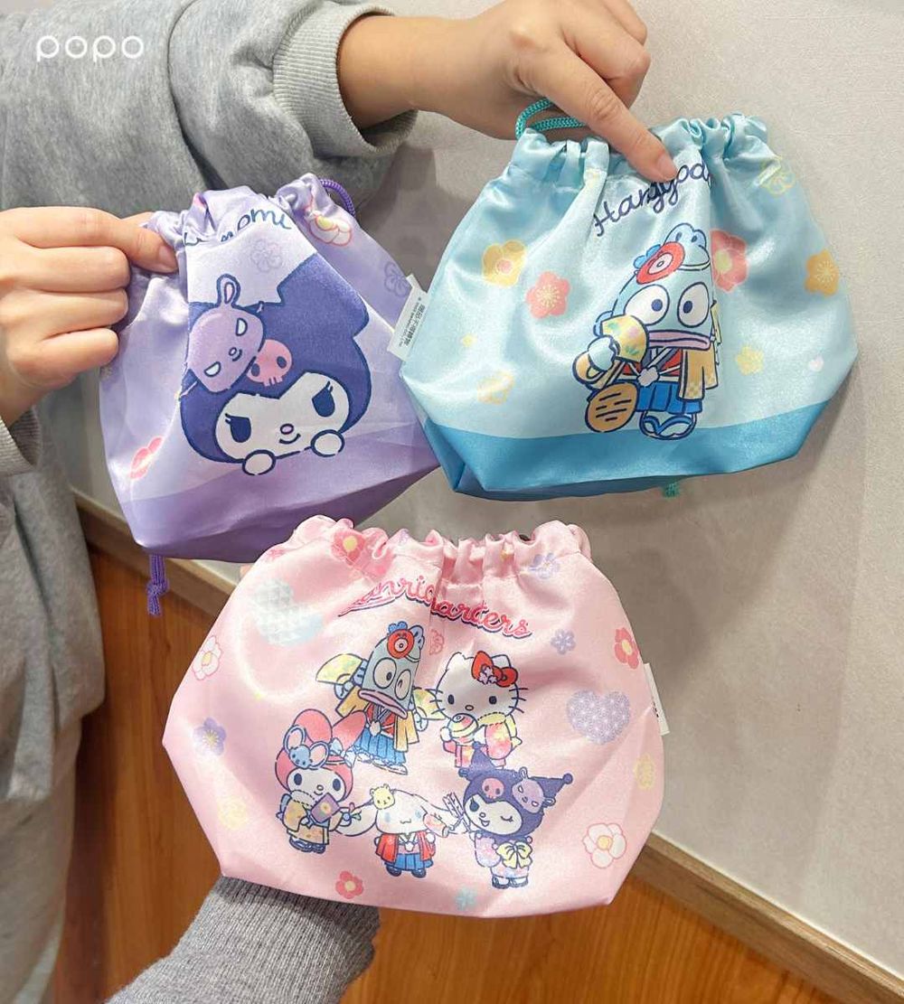 藏壽司最新扭蛋是三麗鷗！萌翻「Hello Kitty達摩吊飾&大耳狗磁鐵」全都想要、還有漢頓束口袋免費送！-11