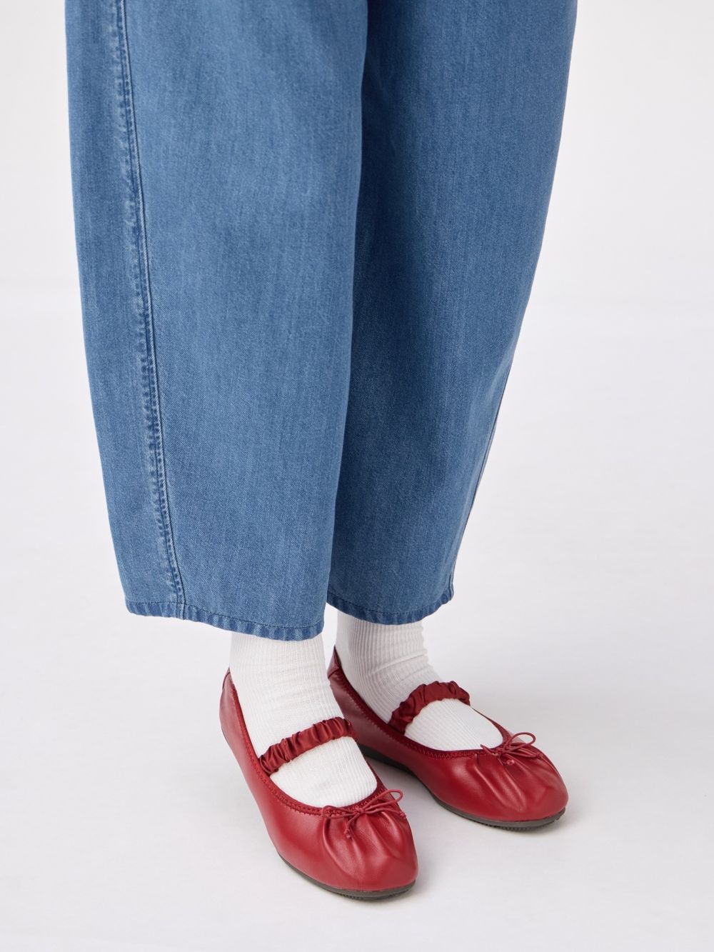 根本被耽誤的鞋店！GU上架兩款「芭蕾娃娃鞋」全網炸裂！一雙790元、日妞也包色了！-11