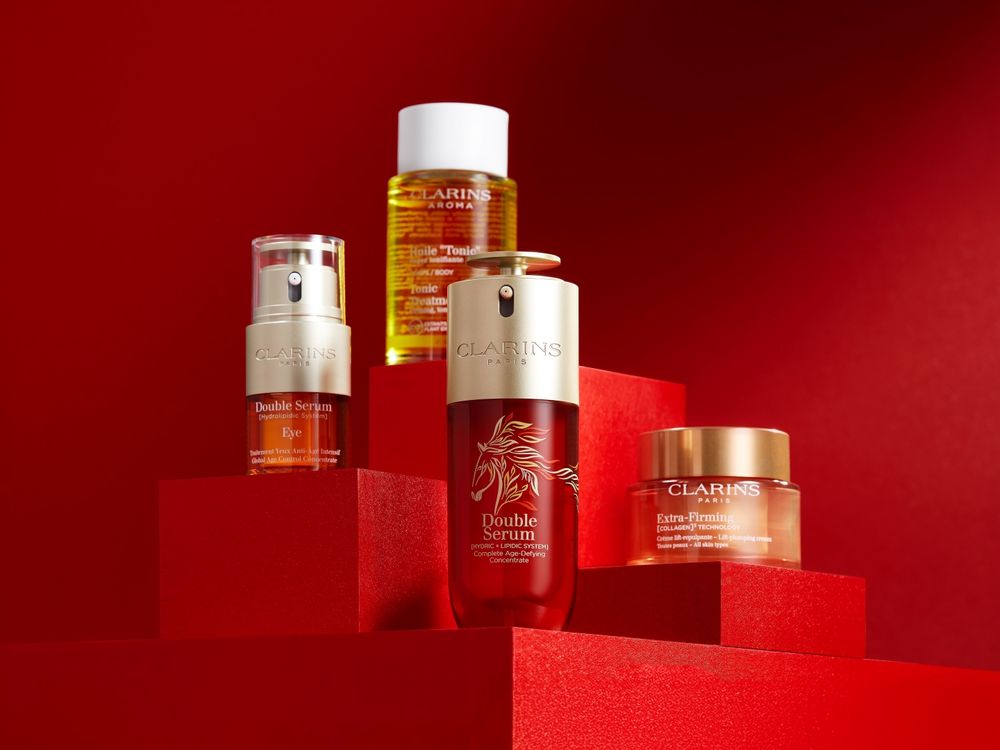 2026開運美肌儀式！克蘭詩經典「黃金雙萃精華、亮眼萃、膠原霜」換上金馬限定包裝，體驗護膚會再抽馬年福袋！-6