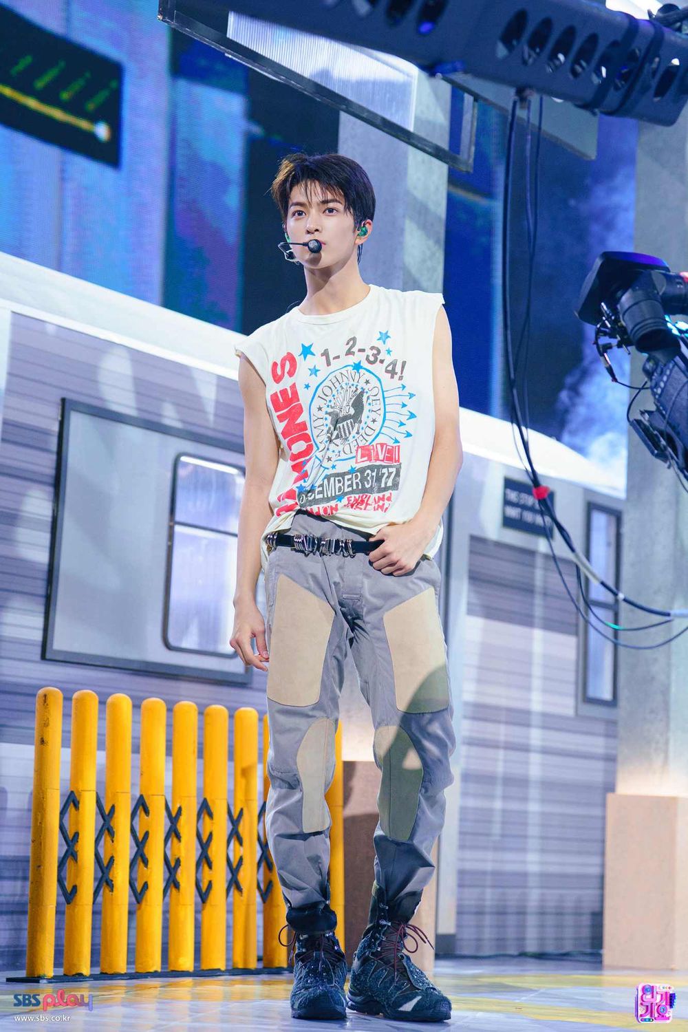 路人看了也會入坑！韓網票選7位必刷五代韓團成員直拍！安乾鎬帥到出圈，Anna、雅賢實力顏值全在線！-5