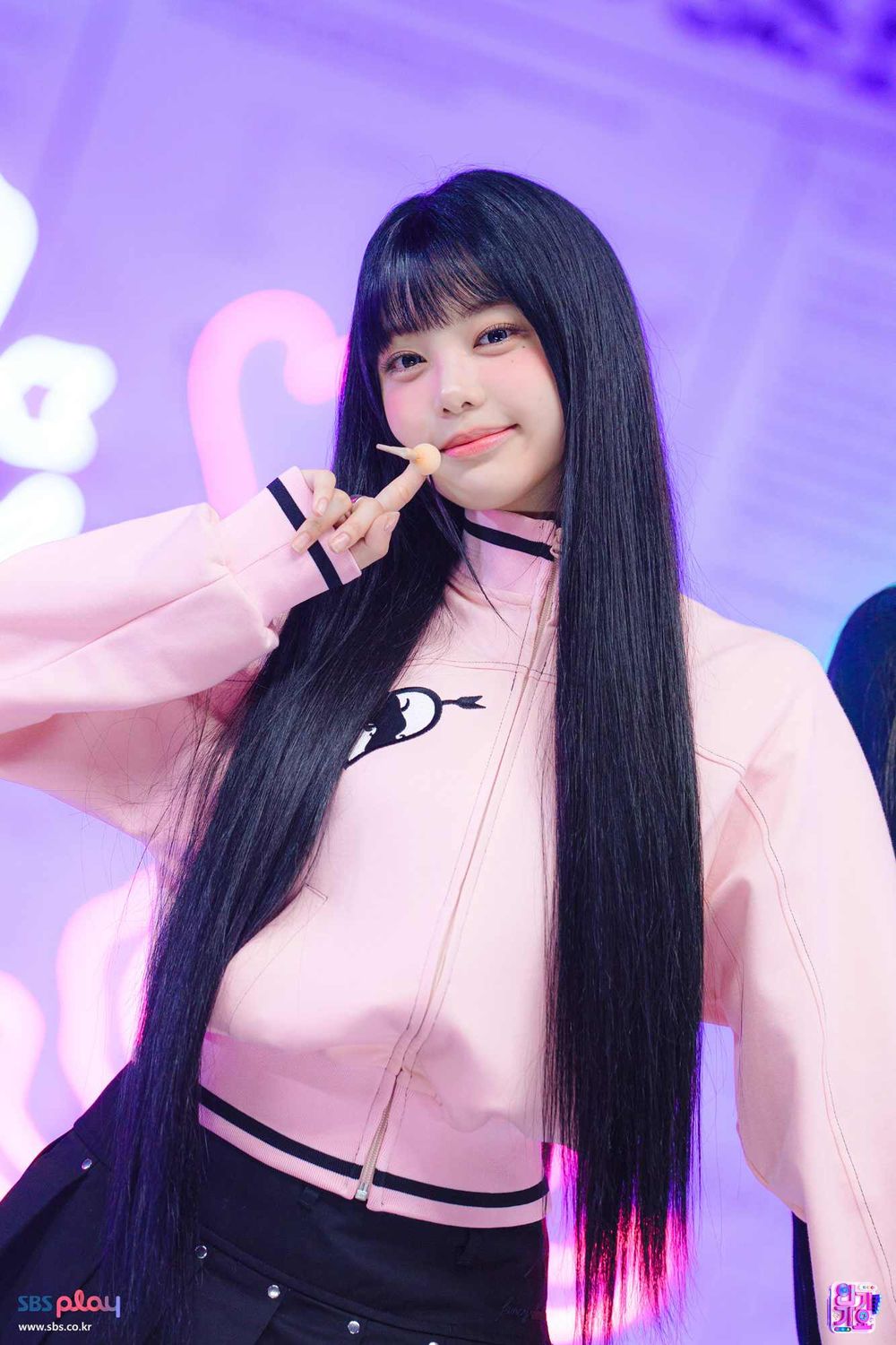 路人看了也會入坑！韓網票選7位必刷五代韓團成員直拍！安乾鎬帥到出圈，Anna、雅賢實力顏值全在線！-8