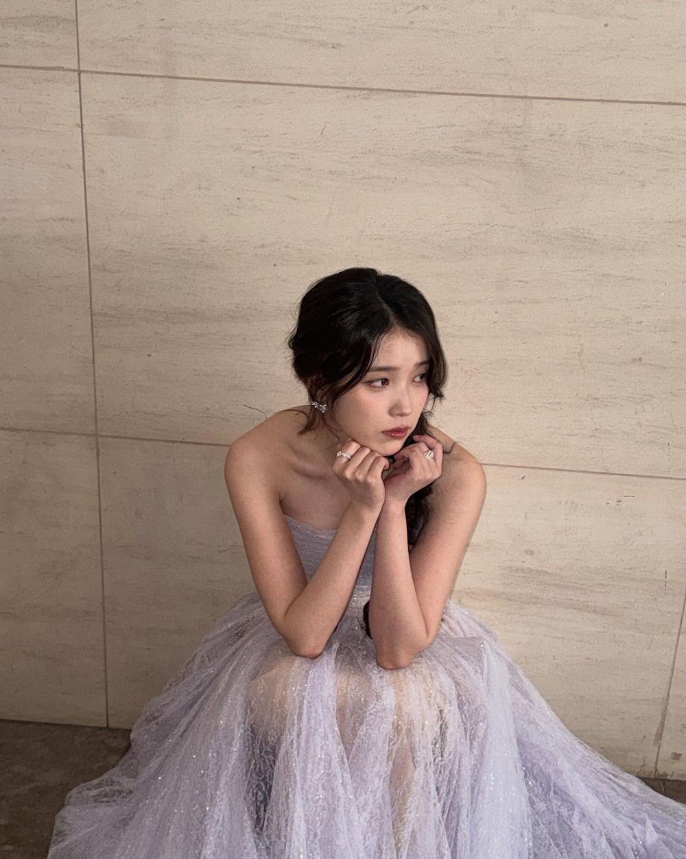 粉絲都不知道的另一面！盤點7位擁有「特殊恐懼症」的KPOP偶像！IU、太妍曾坦言害怕鏡頭，Karina最怕這件事！-8