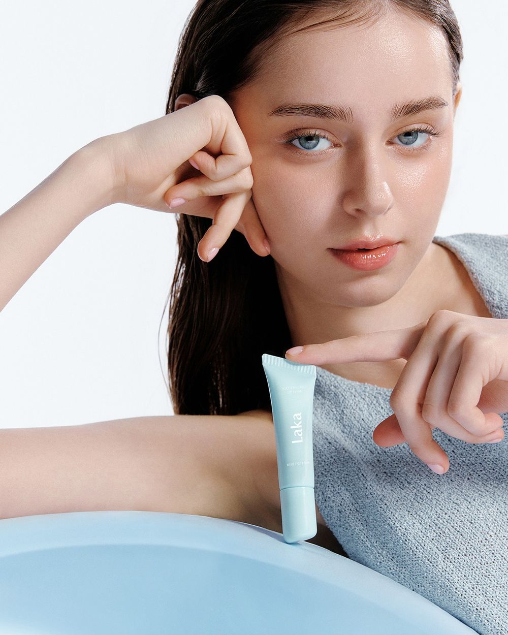 秋冬護唇新趨勢！Laka革命性「可撕式唇膜」把面膜概念融入唇部保養，妝前一敷、二撕死皮乾紋都不見、唇況秒變平滑細緻！-4