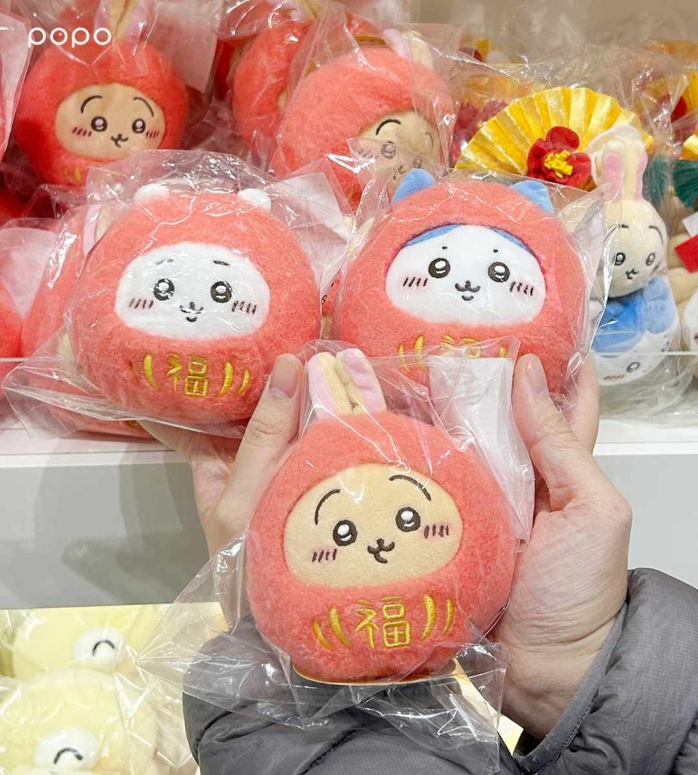 全台首間吉伊卡哇專賣店來了！超可愛大臉吉伊側門、限定「垂耳兔烏薩奇吊飾」必買周邊&價格一次看！-9