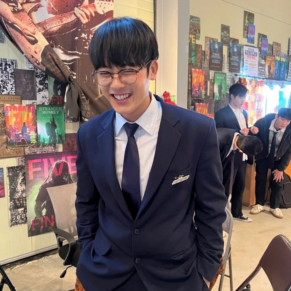 預計2026年入伍的人氣韓星整理！SVT珉奎、DK當兵倒數，金永大確定年初服兵役！-9