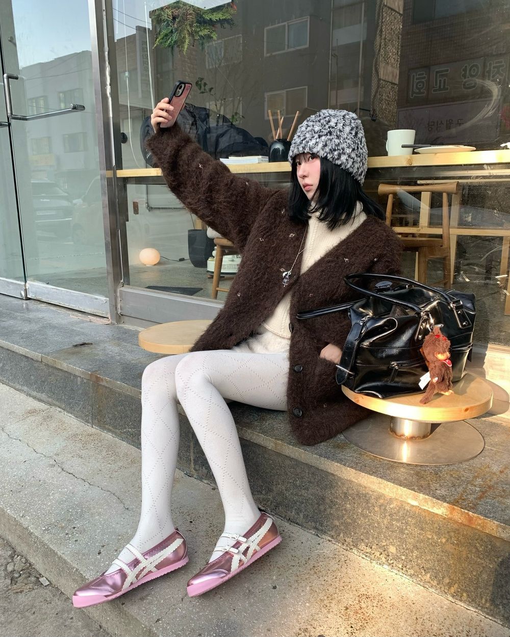 鬼塚虎缺貨爆款「瑪莉珍球鞋」一口氣推出6個新配色！「晨玫粉、曜黑銀」韓妞也紛紛入手！-10