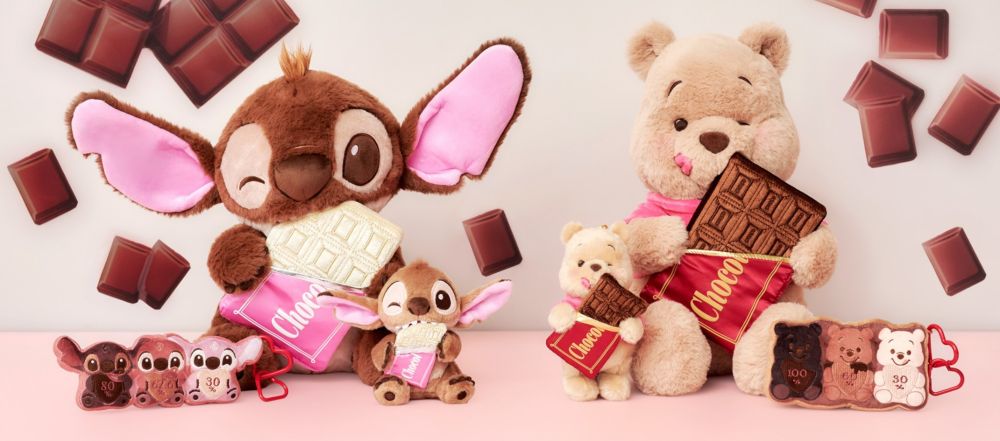 日本迪士尼又來搶錢！2026情人節限定「偷吃巧克力維尼玩偶、愛神奇奇蒂蒂吊飾」這天軟萌開賣！-12
