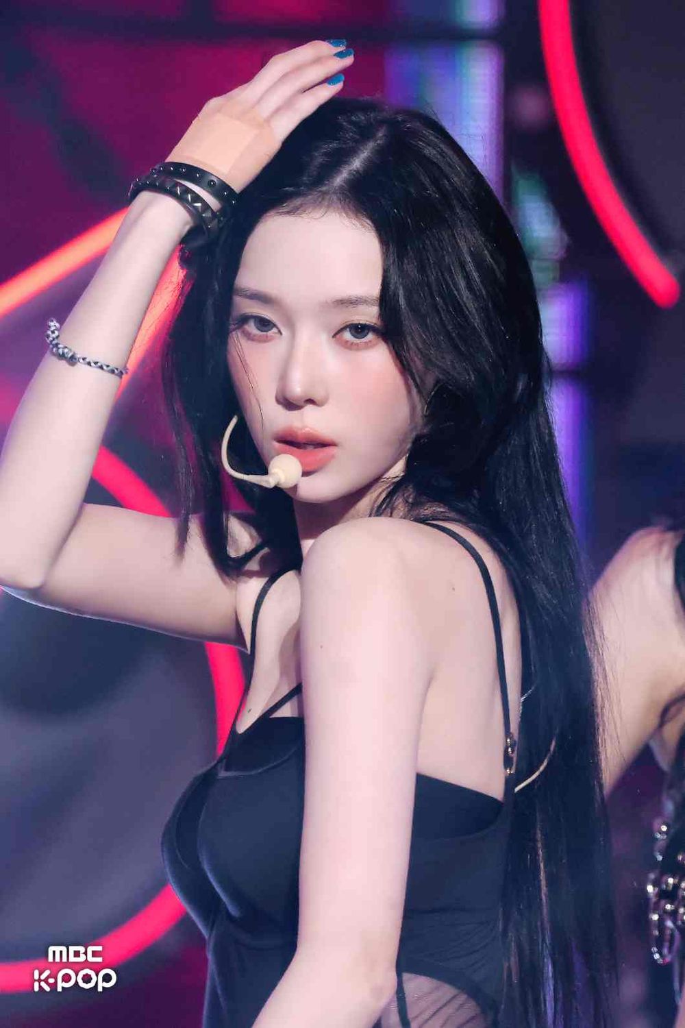 韓網公認7位ACE級實力派女偶像！Jennie、安兪真唱跳饒舌全包辦，田小娟全能實力封神！-5