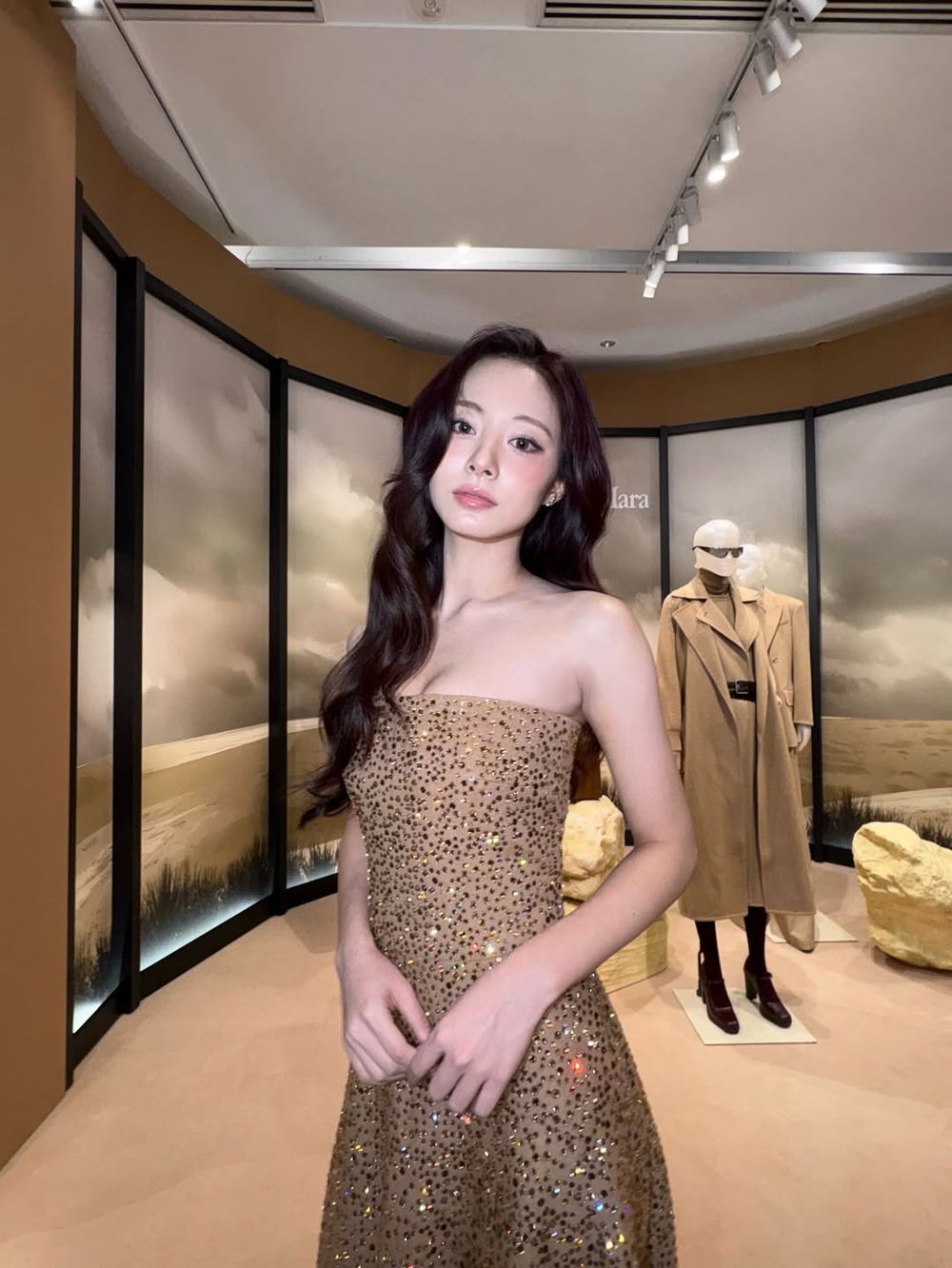 2025全球百大美女名單出爐！Rosé奪冠登頂、「台灣女兒」子瑜、舒華都上榜！一字排開全是代言女王-7