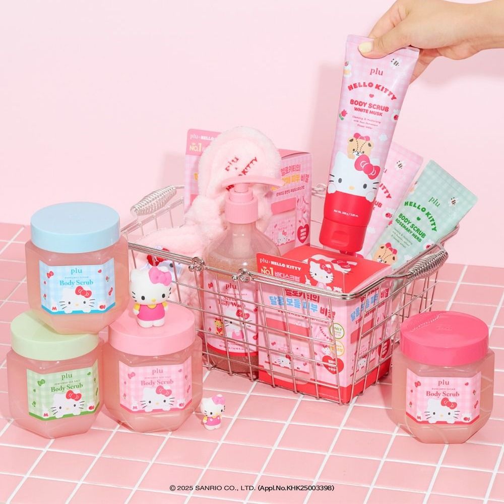 2025年度三麗鷗美妝聯名回顧！Hello Kitty媚比琳睫毛膏、大耳狗專科洗面乳...，酷洛米公仔香水引爆收藏潮！-7