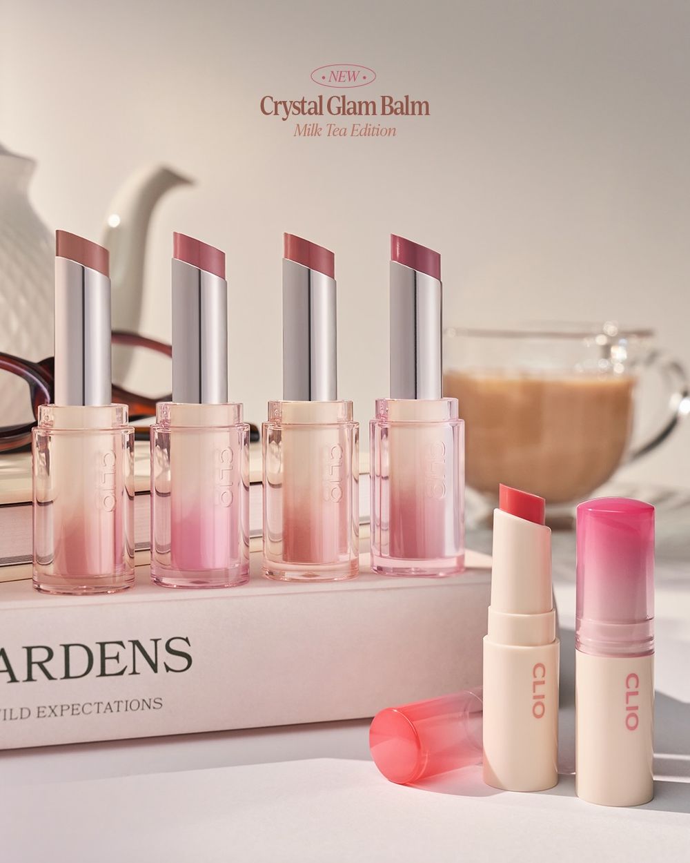 2026新年最溫柔爆款登場！CLIO「濃醇奶茶潤唇膏」一抹融化奶霜水光唇，越補越溫柔的好命唇色、一次收編！-6