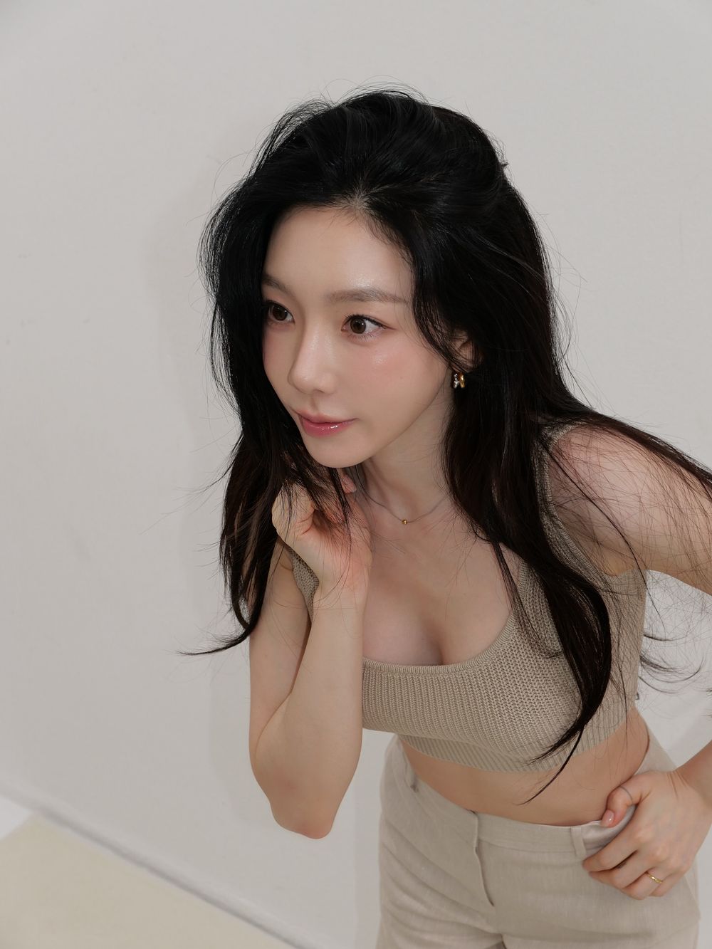 憑實力讓停產粉底復活！太妍狂囤4瓶的「人生粉底液」曝光，打趴專櫃的開架第一名到底強在哪？-13